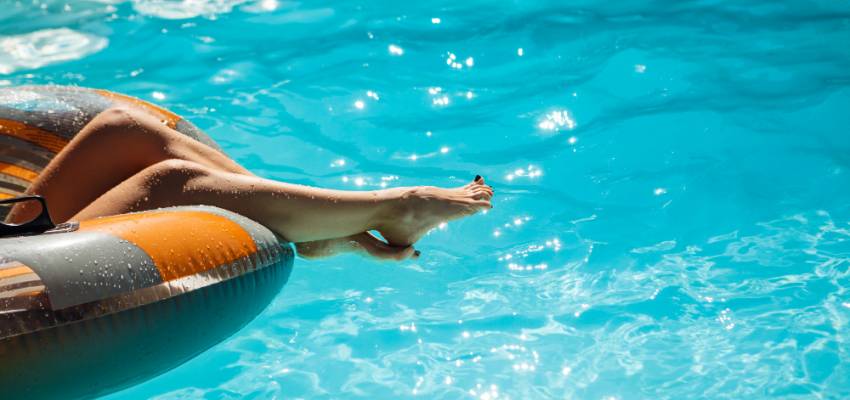 Accesorios imprescindibles para tu piscina